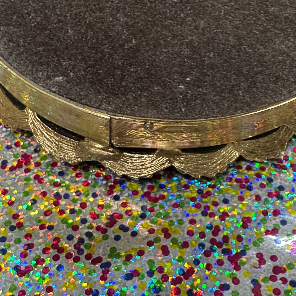Elegant Gold Oval vintage perfume tray Mirror 12” 7” ✨🌸make me an offer🌸✨ - Picture 5 of 7